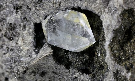 Proses Pembentukan Berlian Di Alam Dan Cara Mendapatkannya