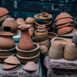 Aktivitas Kreatif Yang Mengolah Tanah Liat Menjadi Karya Keramik