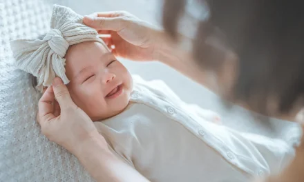 Nama Bayi: Tips Memilih Nama Indah Dan Memiliki Makna Baik